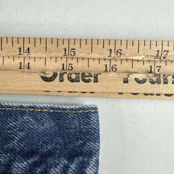 Y2K Levi's Jeans Women's Measured 31x27 550 Relaxed Tapered Blue Denim Tag 12 S - Picture 16 of 16